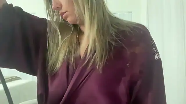 prettyykitty22 online show from March 10, 1:09 am