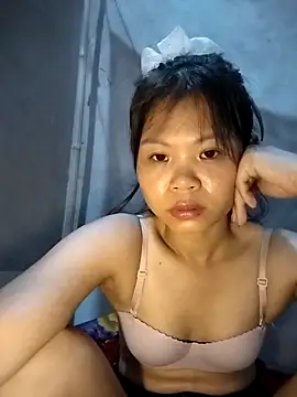 LinhNa999 online show from September 18, 9:30 am