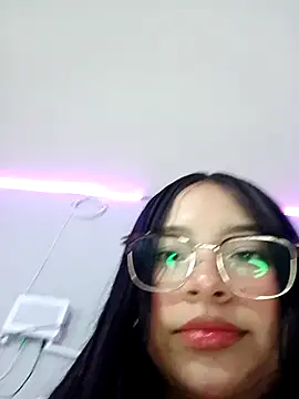 Anne Mia online show from November 27, 9:34 am