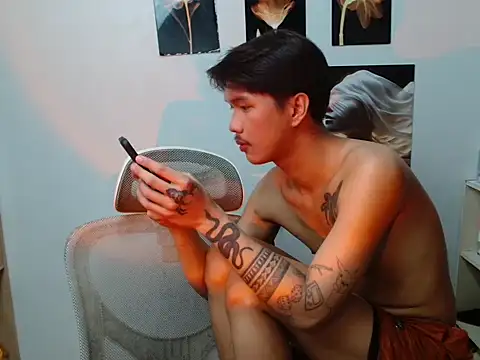 YourPrettyCum Alyja online show from April 21, 5:58 am