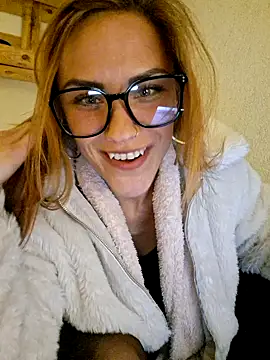 SlimBellaa online show from October 17, 9:07 pm