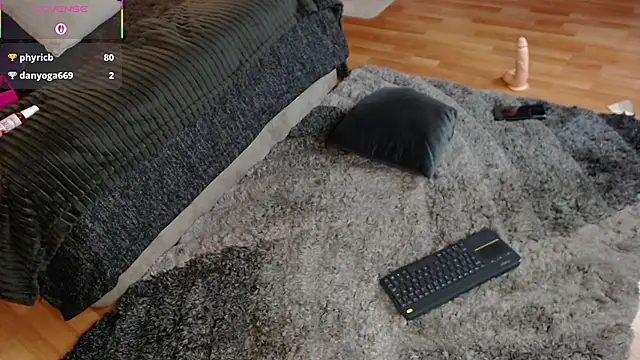 Lina Montclair online show from November 14, 7:36 pm