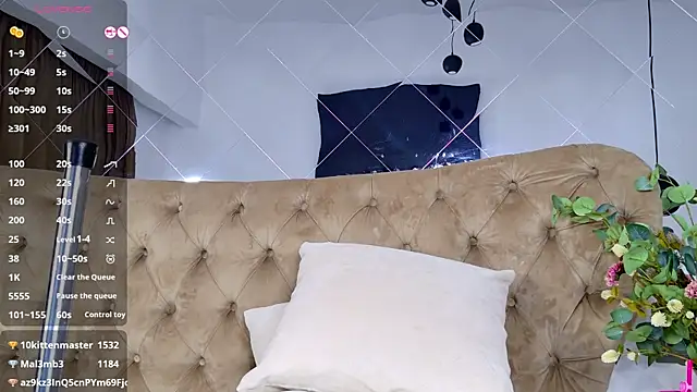 TiffanyWestX online show from November 29, 6:39 am