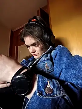 Junani2231 online show from April 19, 11:21 am