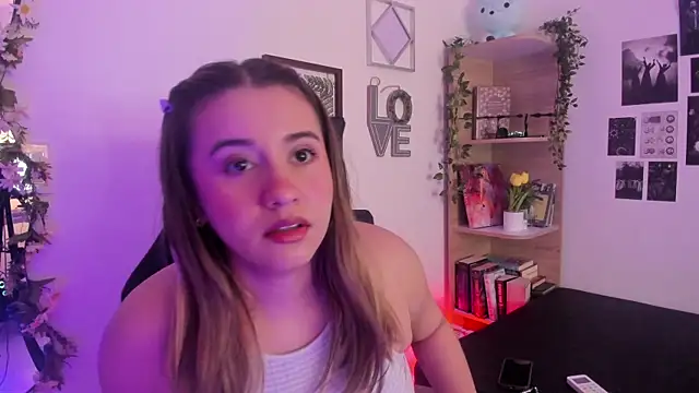 Lana Herondale online show from September 11, 5:24 pm