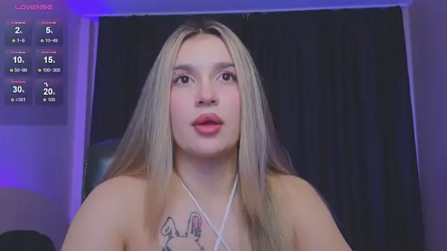 RoxyChill online show from November 12, 10:08 pm