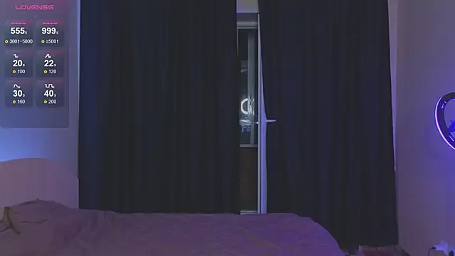 RoxyChill online show from September 27, 9:55 pm