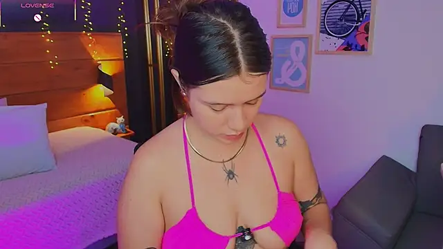 hanna kimura online show from January 9, 8:02 pm