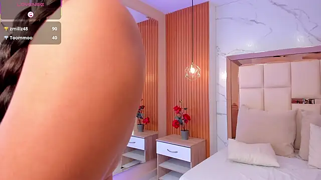 julieta rosee online show from February 19, 11:03 pm