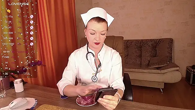 Milla Vanilla  online show from November 29, 12:20 pm