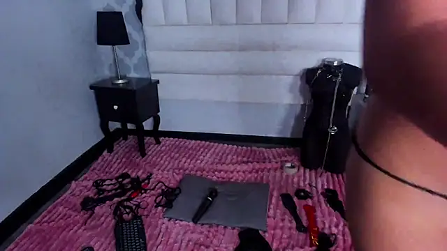 EimmyAdams online show from December 2, 2:41 pm