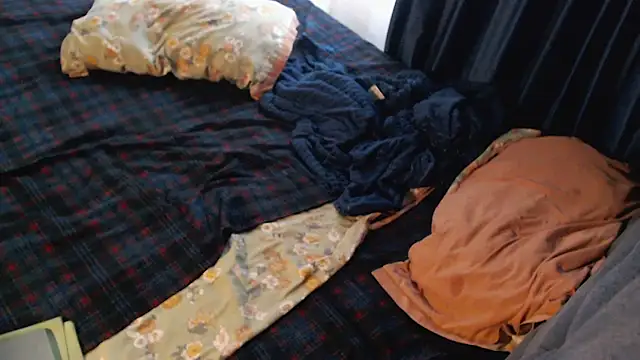 tokyomeow online show from November 20, 6:47 am