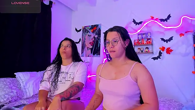 Dilan and Mia online show from October 16, 10:23 pm