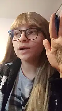 Aurora blaack online show from November 13, 2:10 am