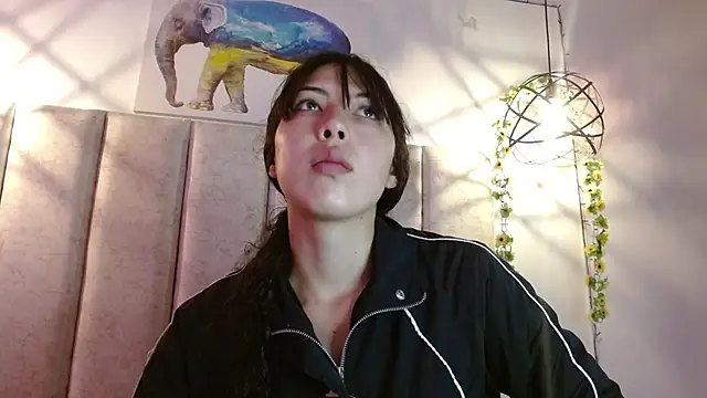 malejahotcs01 online show from September 12, 12:12 pm