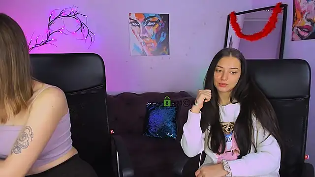 eva smiith  online show from December 16, 6:41 am