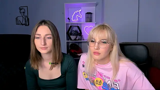 eva smiith  online show from November 6, 6:52 am