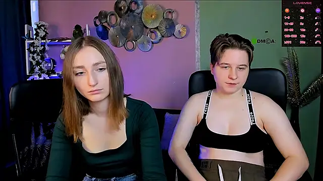 eva smiith  online show from November 13, 8:13 am