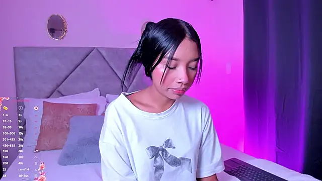 MissPocahontass online show from September 27, 12:12 pm