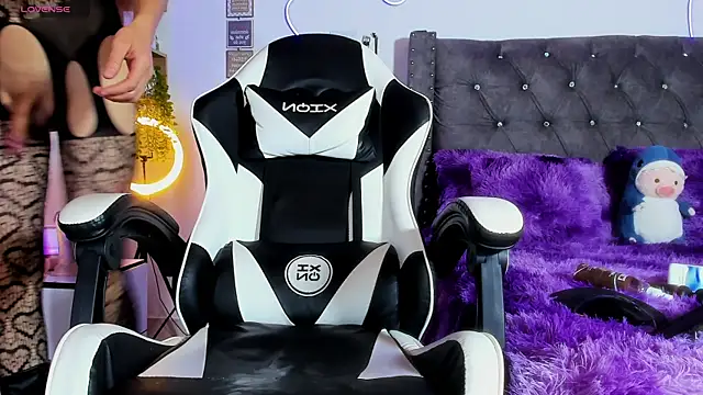 Katherine Rose online show from September 29, 1:00 am