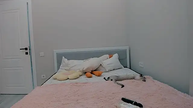 yuna loon online show from October 17, 2:20 pm