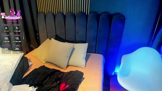 Gina 77 online show from September 23, 12:25 pm