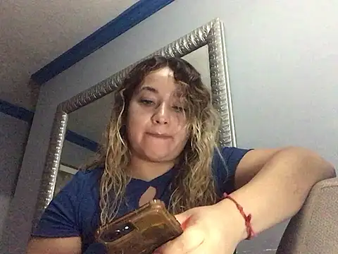 mooniebarbie1 online show from July 28, 11:17 am