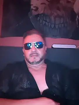 Wir2002Paar online show from April 19, 10:15 am