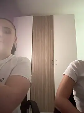 FemmeAffair online show from March 5, 11:00 pm