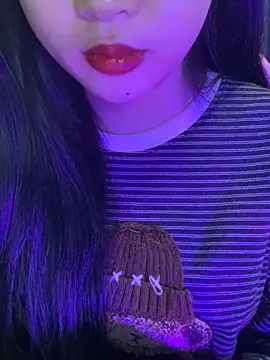 Linhtruong  online show from February 18, 4:11 am