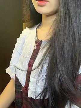 Nhinhi18 online show from April 9, 2:22 pm