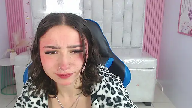 venuss09 s online show from January 6, 1:26 pm