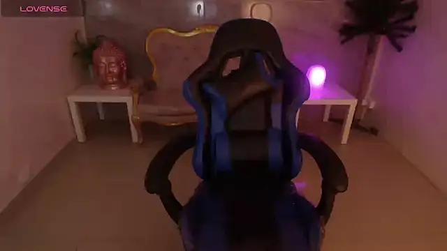 venuss09 s online show from September 9, 2:17 pm