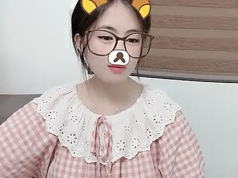 Amelia-babee online show from September 25, 12:59 pm