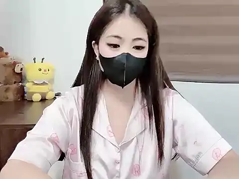 Amelia-babee online show from October 12, 1:35 pm