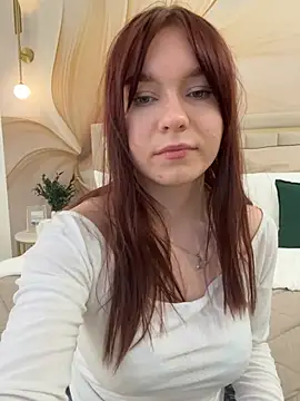 NoraHaynes online show from March 22, 8:20 am