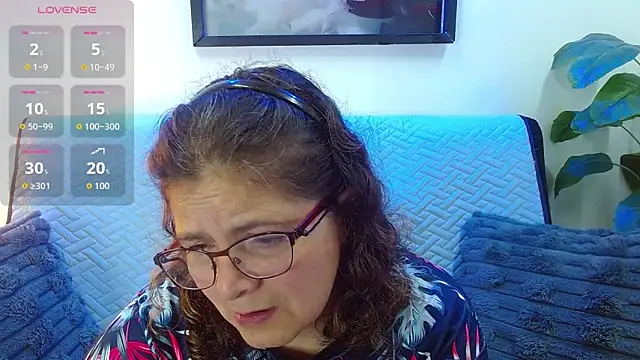 Linda banks  online show from October 9, 2:15 am