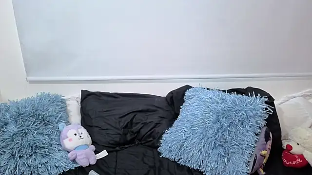 akire charmed  online show from January 15, 10:27 pm