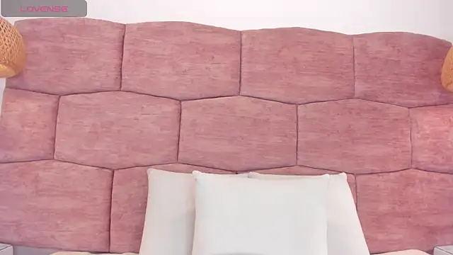 dani velvet online show from October 3, 4:17 am