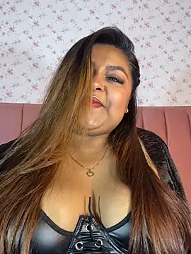 Hela Collins online show from October 5, 11:10 pm