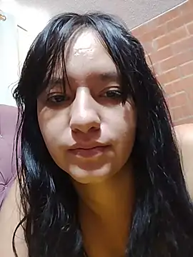 annie clark2 online show from July 9, 6:21 pm