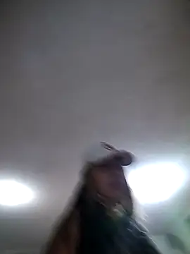  ManuVeelez online show from November 18, 1:06 am