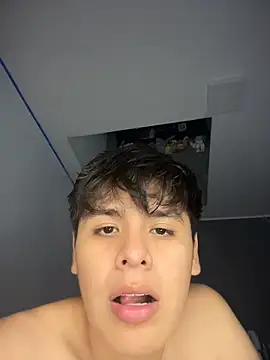 Kailertwink online show from April 17, 4:25 am