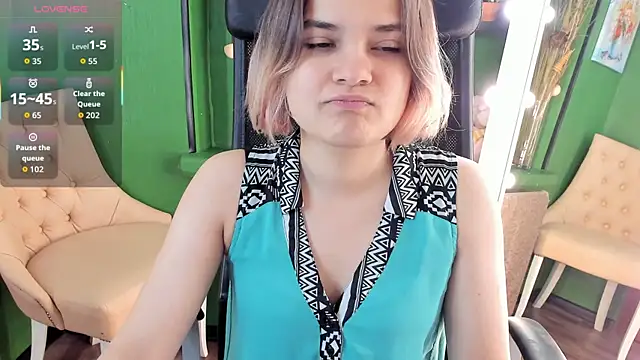 Gina Dawson online show from September 18, 8:24 am