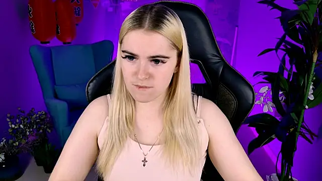 Stef Nicks online show from October 4, 9:15 am