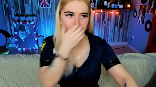 Stef Nicks online show from February 15, 9:19 am