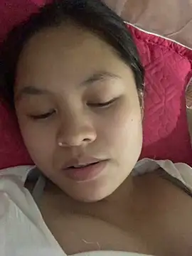 NhuFox online show from November 13, 1:21 pm