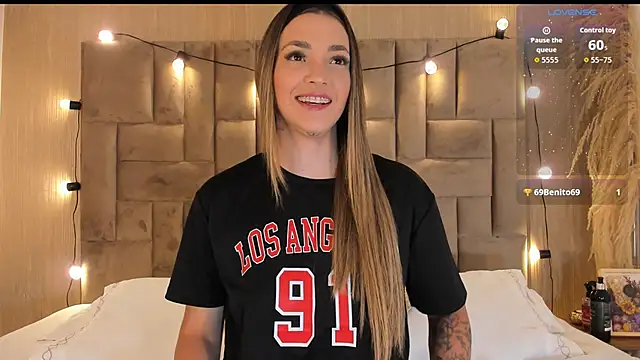 ClaradelMar online show from November 21, 10:28 am