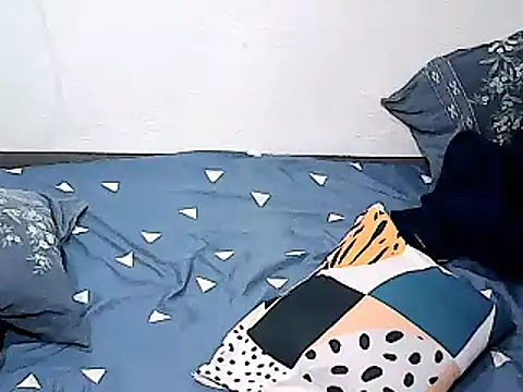 xxhottinybabe online show from April 6, 2:00 am