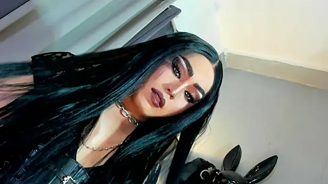 MagnaCumLoader17 online show from November 7, 10:14 pm